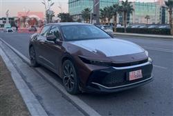 تۆیۆتا کراون